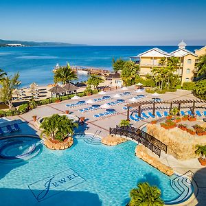 Jewel Paradise Cove Adult Beach Resort & Spa